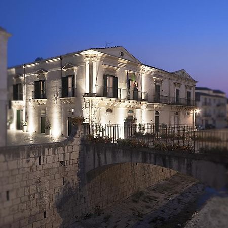 Hotel Novecento Scicli Luaran gambar