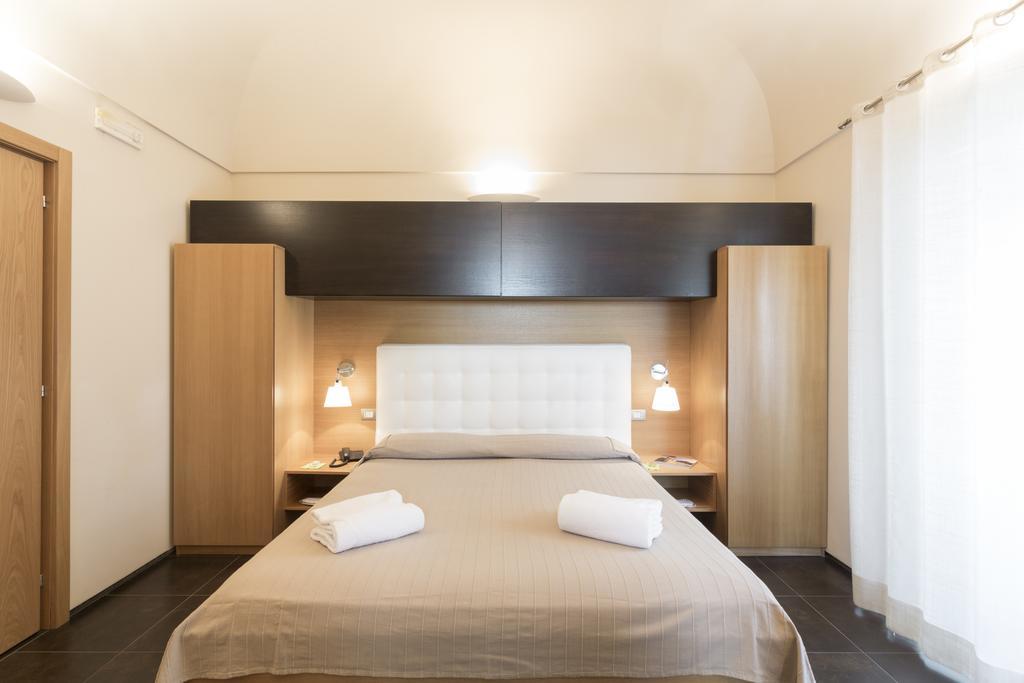 Hotel Novecento Scicli Luaran gambar