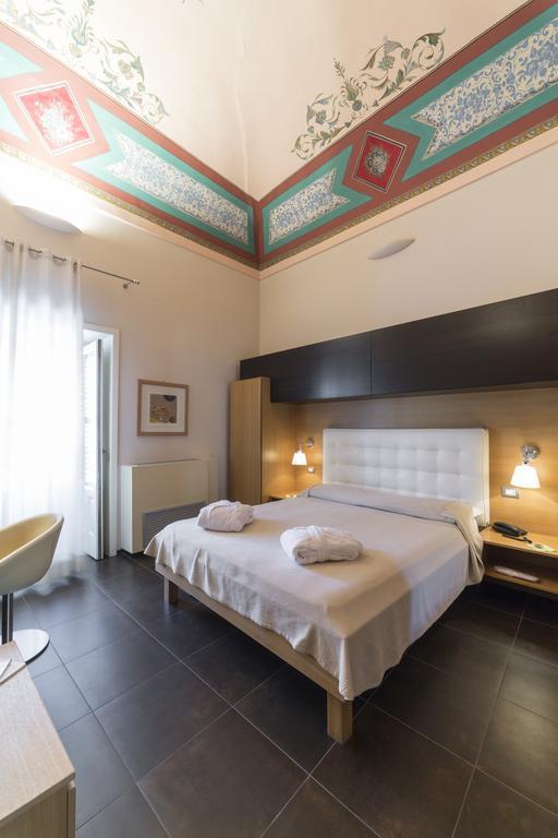 Hotel Novecento Scicli Luaran gambar